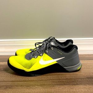 Women’s Nike Metcon 2